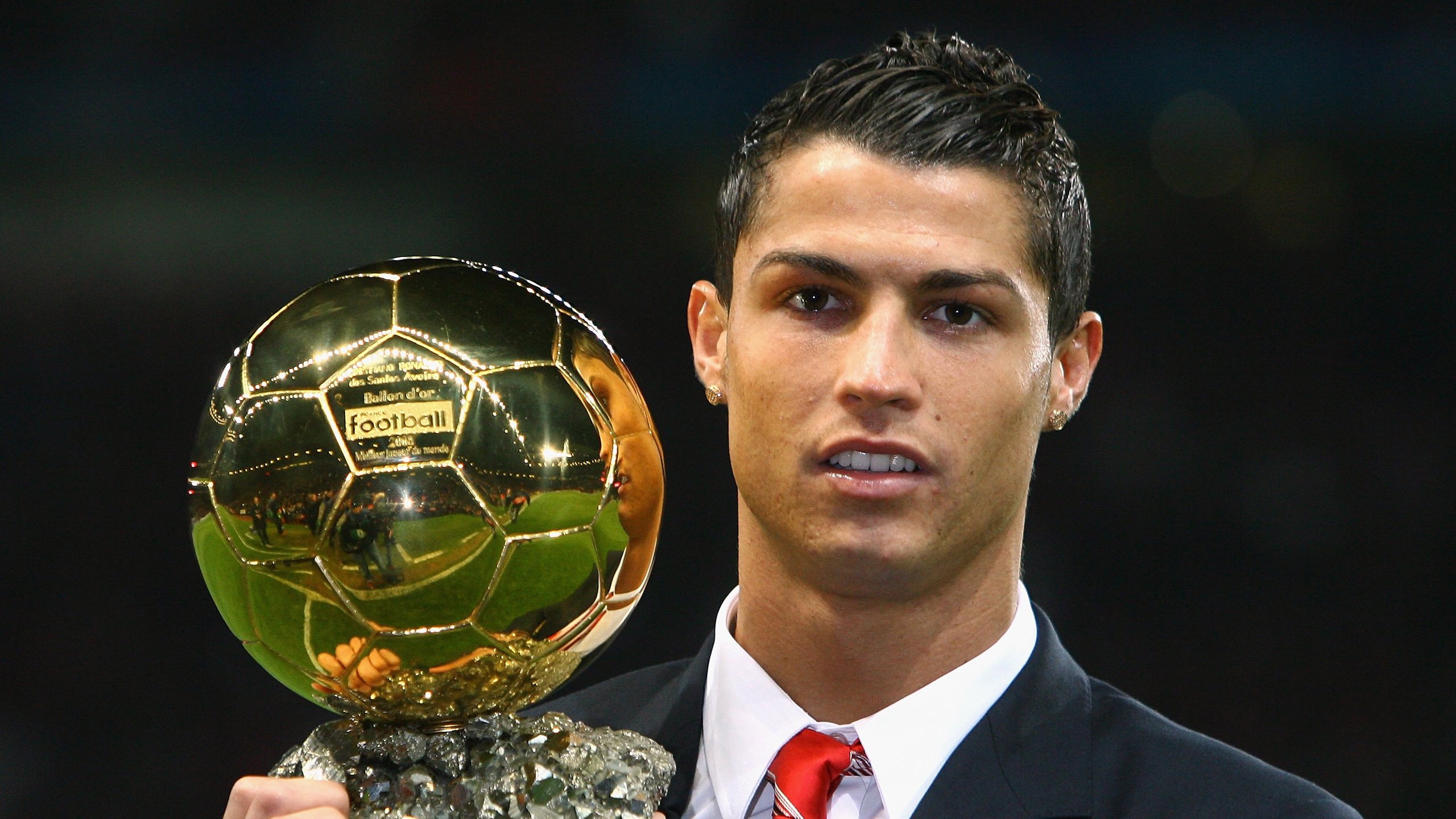 _夜光灯带运动会：白天不亮夜晚更精彩_，活动晚会灯光怎么打